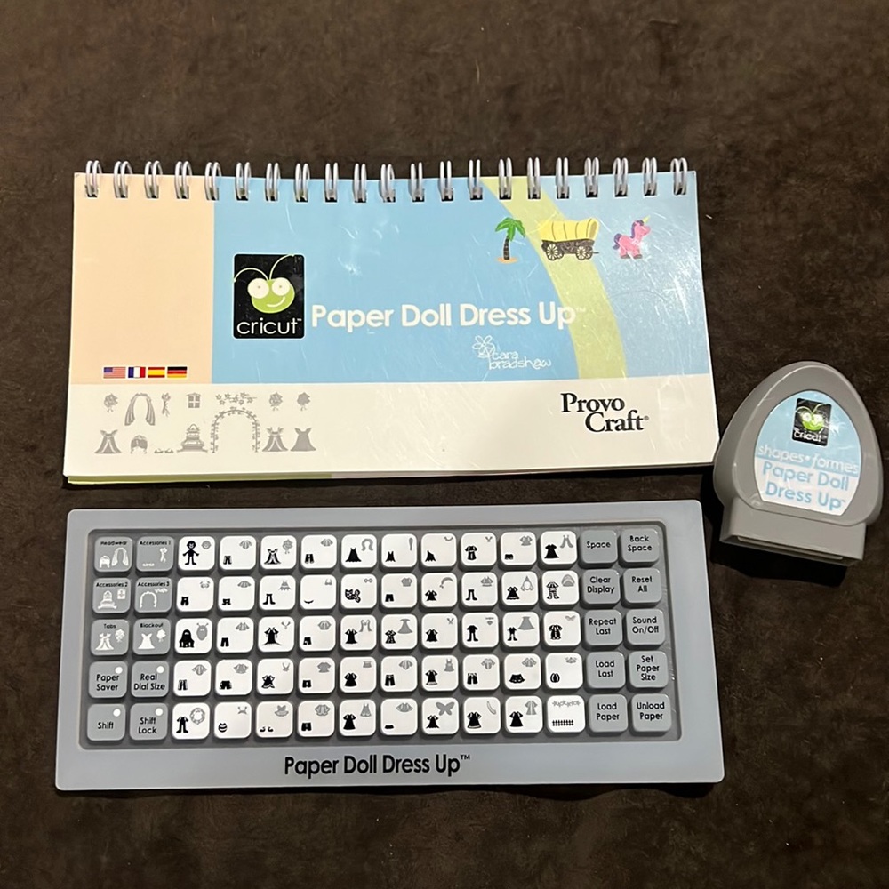 CRICUT - Paper Doll Dress Up - Provo Craft 2006